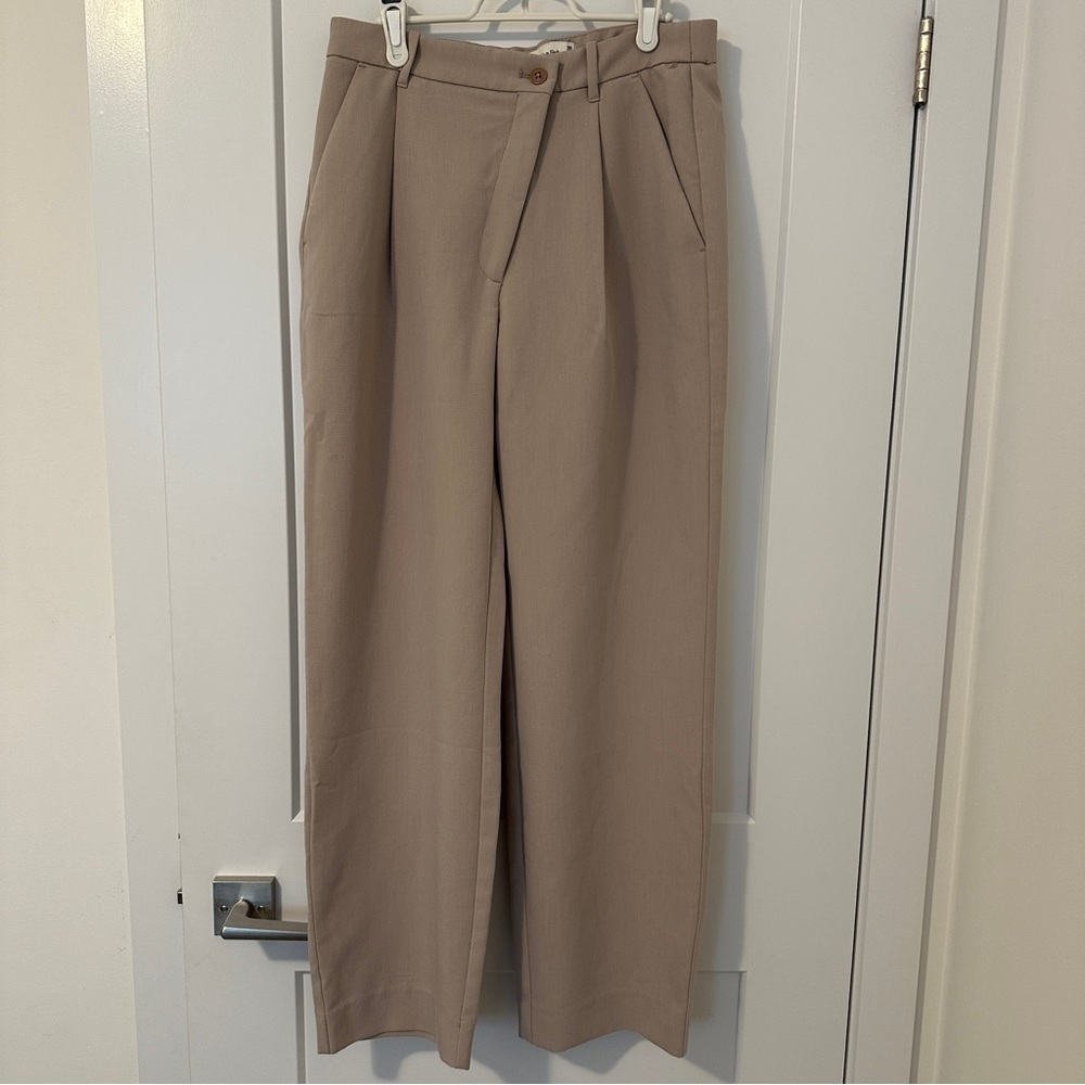 Abercrombie & Fitch Tan Wide Leg Pleated Trousers Size 30 Waist Women’s